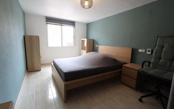 Property slide 18