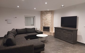 Property slide 16