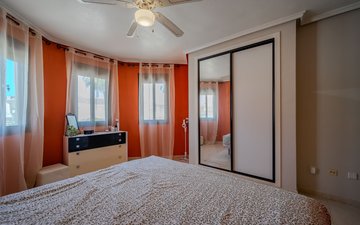 Property slide 32
