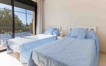 Property slide 21