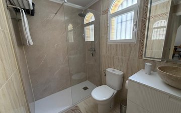 Property slide 25