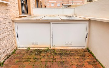 Property slide 42