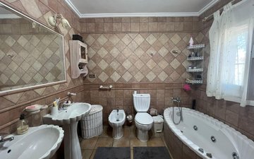 Property slide 20