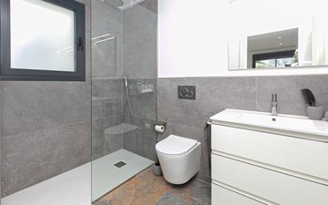 Property slide 31