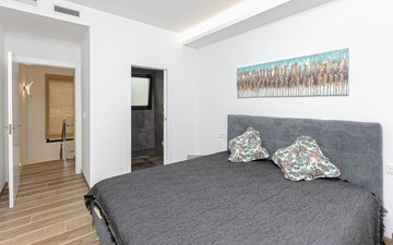 Property slide 38