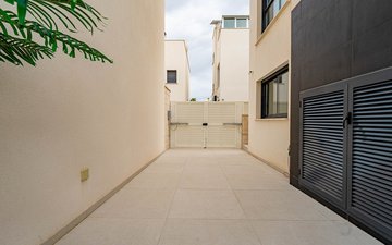 Property slide 23