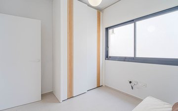 Property slide 33