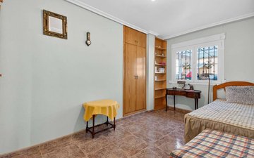 Property slide 21