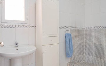 Property slide 24