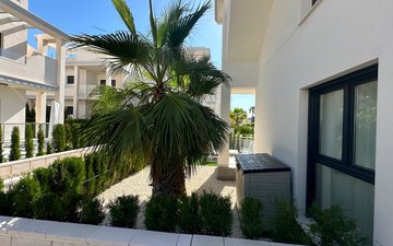 Property slide 32