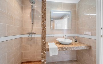 Property slide 22