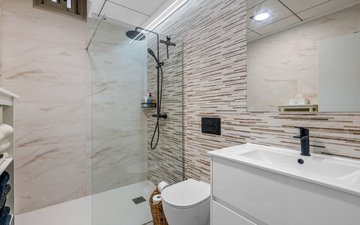 Property slide 32
