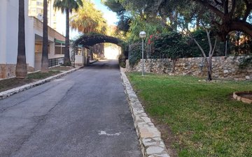 Property slide 25