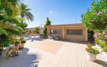 Property slide 25