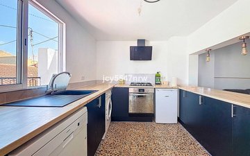 Property slide 14