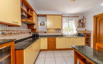 Property slide 14