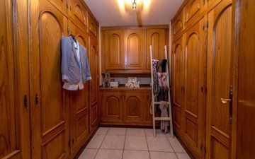 Property slide 20