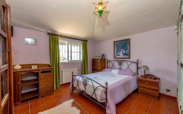 Property slide 25