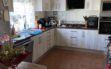 Property slide 10