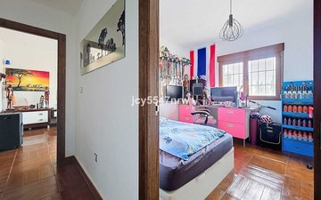 Property slide 19