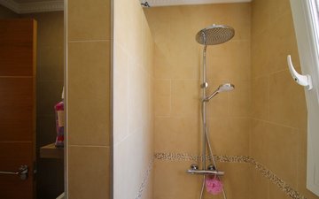Property slide 16
