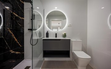 Property slide 18