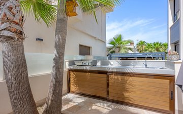 Property slide 14