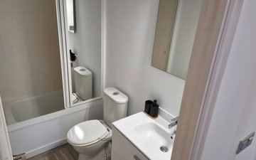 Property slide 32