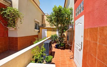 Property slide 24