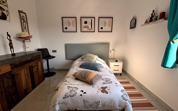 Property slide 25