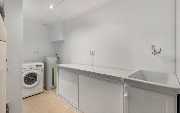 Property slide 50