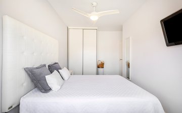 Property slide 25