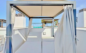 Property slide 25