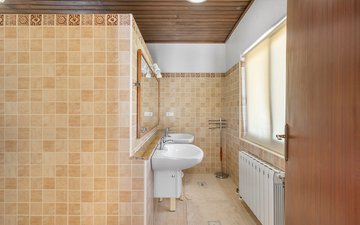 Property slide 25