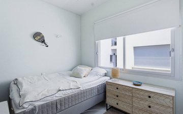 Property slide 16