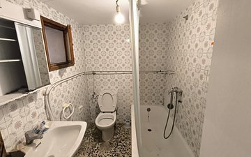 Property slide 8