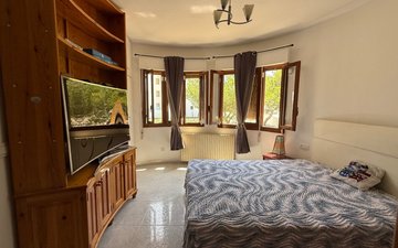 Property slide 20