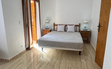 Property slide 32