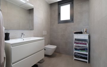 Property slide 24