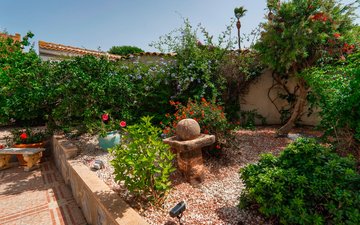 Property slide 36