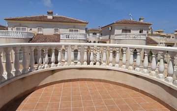 Property slide 22