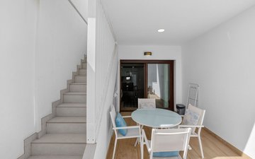 Property slide 25