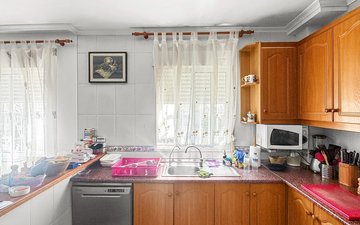 Property slide 7