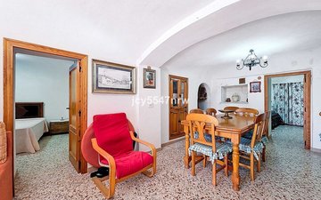 Property slide 10
