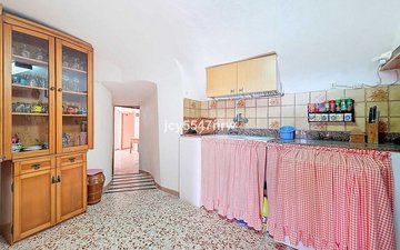 Property slide 20