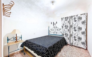 Property slide 29