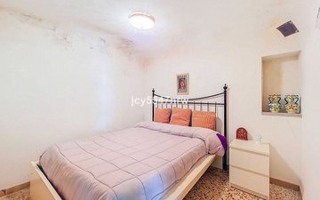 Property slide 31
