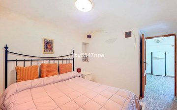 Property slide 32