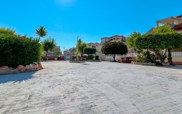 Property slide 22