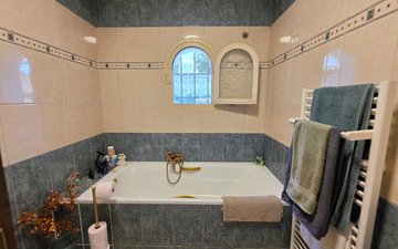 Property slide 19